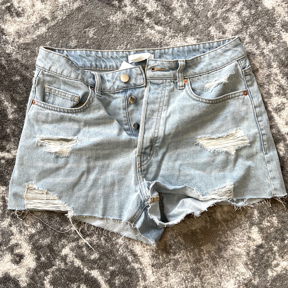 Ripped denim high waisted shorts